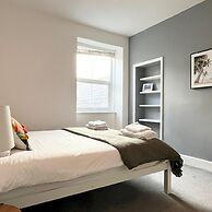 Spacious 5 Bed House Close to Seafront Penzance