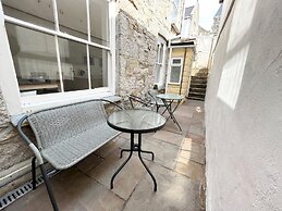 Spacious 5 Bed House Close to Seafront Penzance
