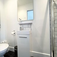 Spacious 5 Bed House Close to Seafront Penzance