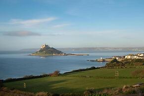 Spacious 5 Bed House Close to Seafront Penzance