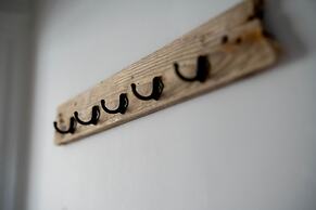 Flat2-cwh One Bedroom Apartment Central Penzance