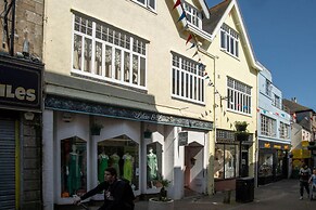 Flat2-cwh One Bedroom Apartment Central Penzance