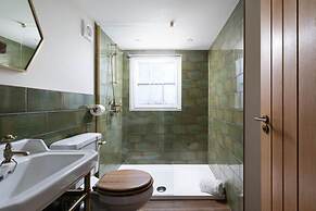 Flat2-cwh One Bedroom Apartment Central Penzance