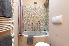 BnButler - Pontaccio 4 con terrazzo