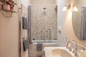 BnButler - Pontaccio 4 con terrazzo