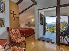 Apartments Villa Mirna