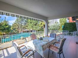 Apartments Villa Mirna