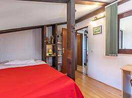 Apartments Villa Mirna