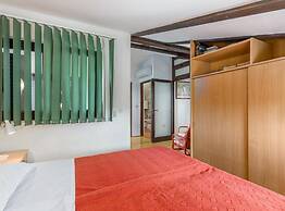 Apartments Villa Mirna