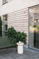 Beach Gardens 46 by Daniel&Jacob's