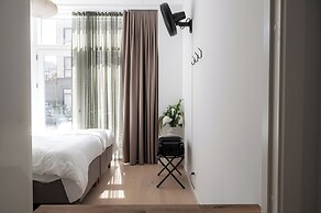 Beach Gardens 46 by Daniel&Jacob's