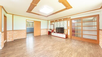 Ganghwado Byeolbatjigi Pension