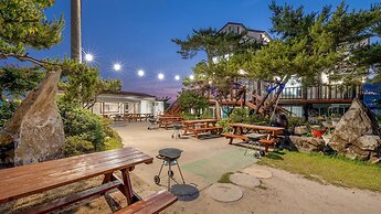 Ganghwado Byeolbatjigi Pension