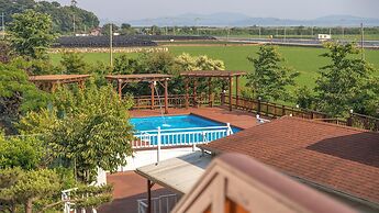 Ganghwado Byeolbatjigi Pension