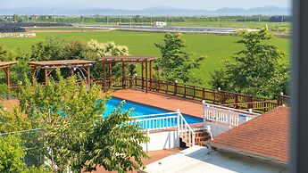 Ganghwado Byeolbatjigi Pension