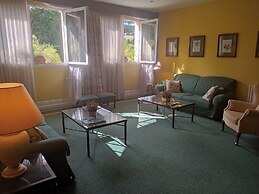 Hotel Suite Mioño Castro