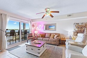 Summer House West Condos