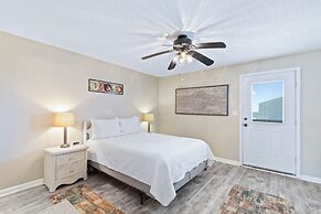 Summer House West Condos