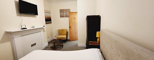 Ashford Cozy Apartment in Town Centre