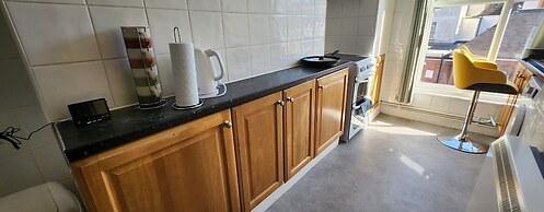 Ashford Cozy Apartment in Town Centre