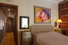 Violeta s Seaview Apartment in Piraeus