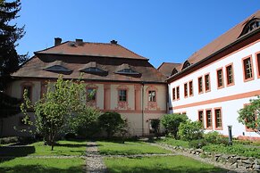 Gästehäuser St Marienthal