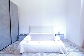 Apartment in Villa Between Como and Switzerland