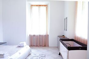 Apartment in Villa Between Como and Switzerland