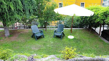 Apartment in Villa Between Como and Switzerland