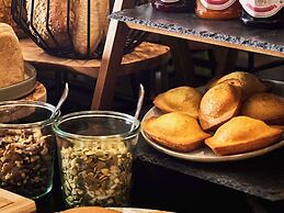 Mercure Paris Butte Montmartre Basilique