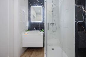 Andersa Apartment near Old Town by Renters