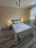 Sittingbourne Serenity - Spacious 4-bed House