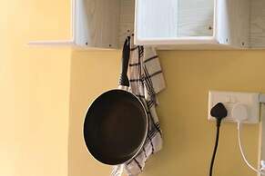 Hidden Gems Studio Apartments