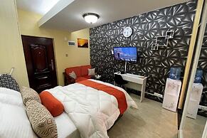 Hidden Gems Studio Apartments