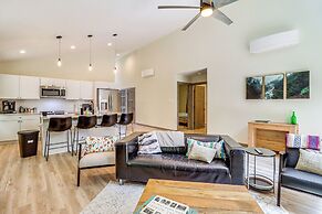 Pool & Beach Access: Charming Poconos Cabin!