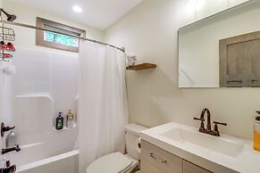 Pool & Beach Access: Charming Poconos Cabin!