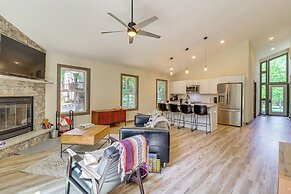 Pool & Beach Access: Charming Poconos Cabin!