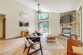 Pool & Beach Access: Charming Poconos Cabin!