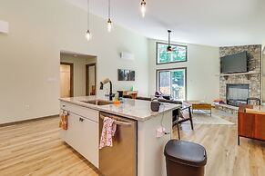 Pool & Beach Access: Charming Poconos Cabin!