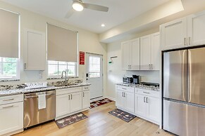 Modern Pittsburgh Home w/ Rooftop Deck & Backyard