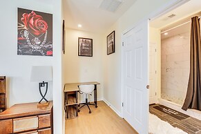 Modern Pittsburgh Home w/ Rooftop Deck & Backyard