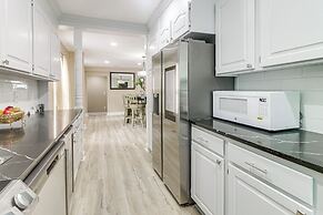 Charlotte Home w/ Yard - Near Spectrum Center!