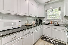 Charlotte Home w/ Yard - Near Spectrum Center!