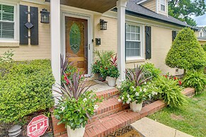 Charlotte Home w/ Yard - Near Spectrum Center!