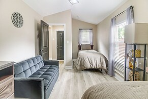 Charlotte Home w/ Yard - Near Spectrum Center!