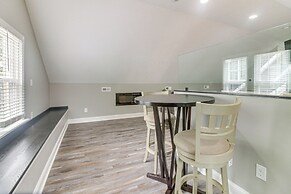 Charlotte Home w/ Yard - Near Spectrum Center!