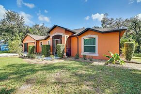 North Port Home w/ Charming Lanai ~ 7 Mi to Beach