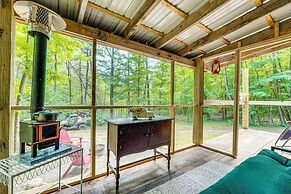 Solar-powered Brandon Studio Cabin: Hiking Access