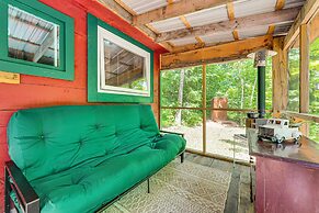 Solar-powered Brandon Studio Cabin: Hiking Access