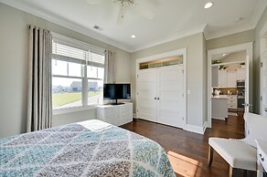 On-site Lake w/ Boat Ramp: Greenwood Retreat!